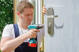 Super Locksmith Service Raleigh, NC 919-827-0493 - lock-changing